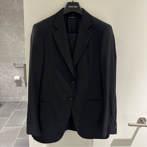SOLD Giorgio Armani Suit NWT 50R - Picture 1 of 8
